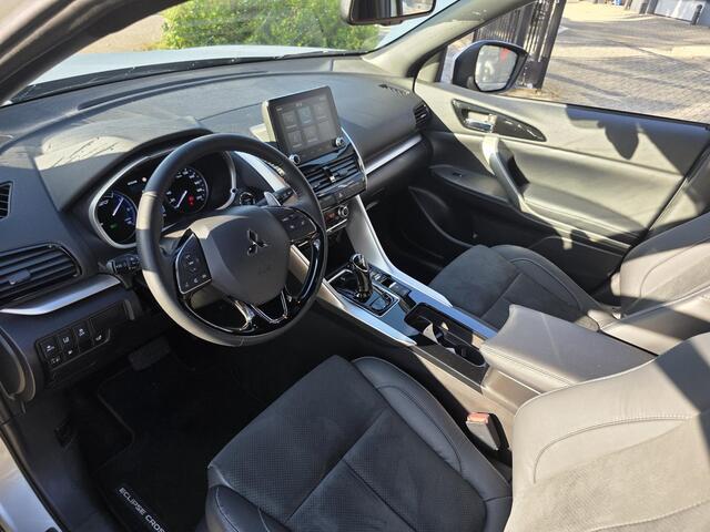 Mitsubishi ECLIPSE Cross 2.4 PHEV Intense+