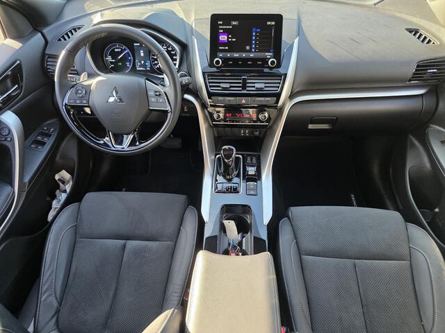 Mitsubishi ECLIPSE Cross 2.4 PHEV Intense+