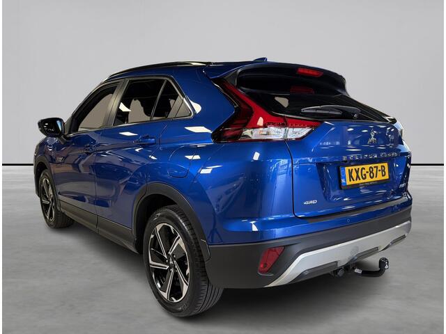Mitsubishi ECLIPSE Cross 2.4 PHEV First Edition Trekhaak, 360 camera , 100% Onderhouden