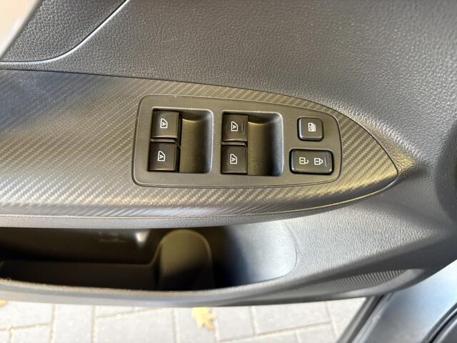 Mitsubishi ECLIPSE Cross 2.4 PHEV Intense+ | Carplay | Stoelverwarming | Cruise Control