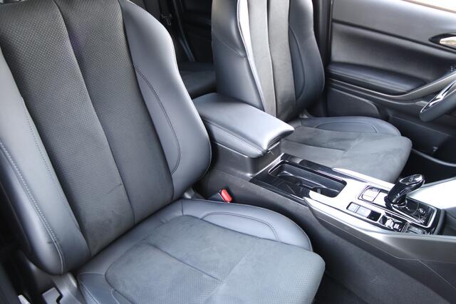 Mitsubishi ECLIPSE Cross 2.4 PHEV Black Edition NL-Auto, Trekhaak, 1e eig, Dealer O.H. – foto 4