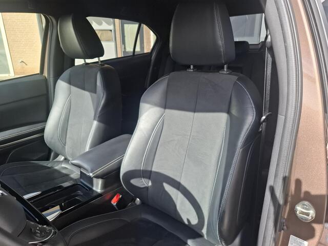 Mitsubishi ECLIPSE Cross 2.4 PHEV Business Executive SOH 98%