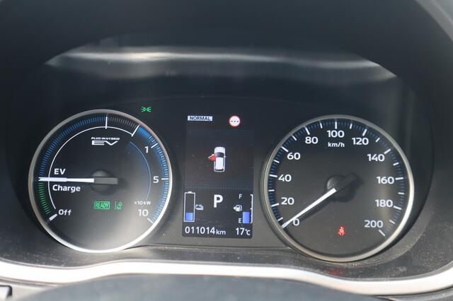 Mitsubishi ECLIPSE Cross 2.4 PHEV Intense+ Trekhaak | All Seasons