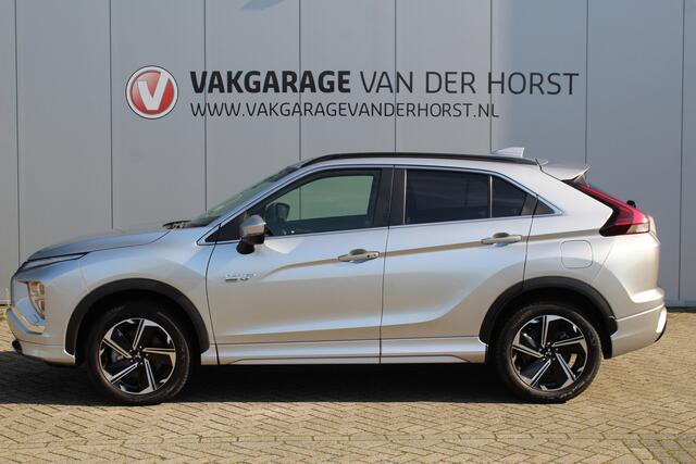 Mitsubishi ECLIPSE Cross 2.4-188pk PHEV 'Instyle'. Zeer nette en luxe Mitsubishi Eclipse plug-in-hybride, slechts 61.424km ! Autm. airco dual, adapt. cruise cntrl, Apple carplay/Android auto, trekhaak, telefoonvoorb., stoel- en achterbankverw., camera v+a, LED verl. etc. etc. – foto 4