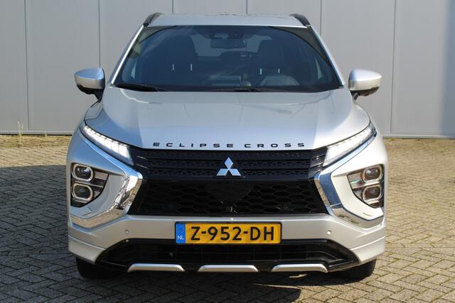 Mitsubishi ECLIPSE Cross 2.4-188pk PHEV 'Instyle'. Zeer nette en luxe Mitsubishi Eclipse plug-in-hybride, slechts 61.424km ! Autm. airco dual, adapt. cruise cntrl, Apple carplay/Android auto, trekhaak, telefoonvoorb., stoel- en achterbankverw., camera v+a, LED verl. etc. etc. – foto 9