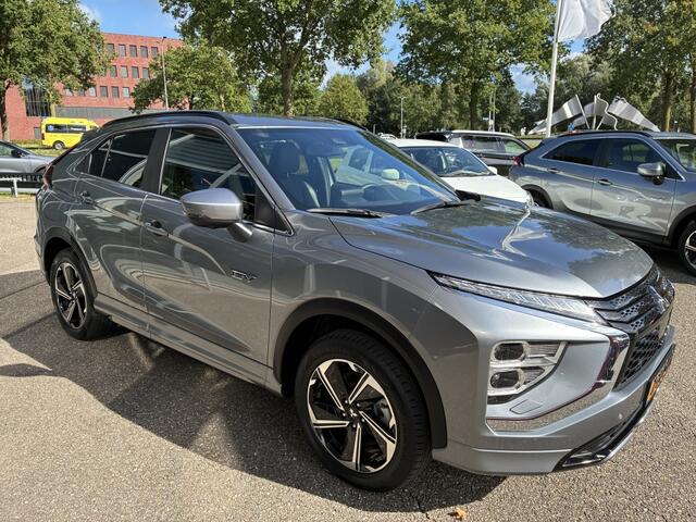 Mitsubishi ECLIPSE Cross 2.4 PHEV Executive – foto 6