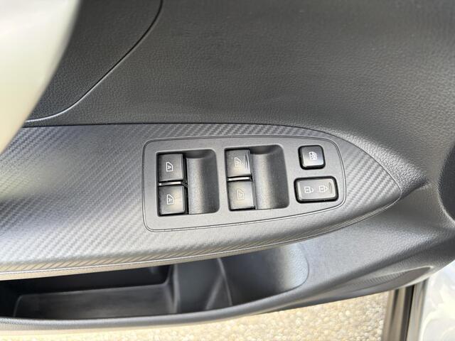 Mitsubishi ECLIPSE Cross 2.4 PHEV Intense+ – foto 10