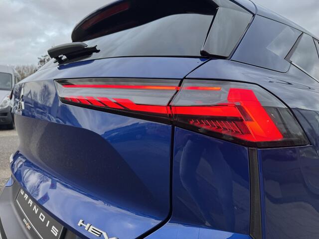 Mitsubishi GRANDIS 1.8 HEV First Edition