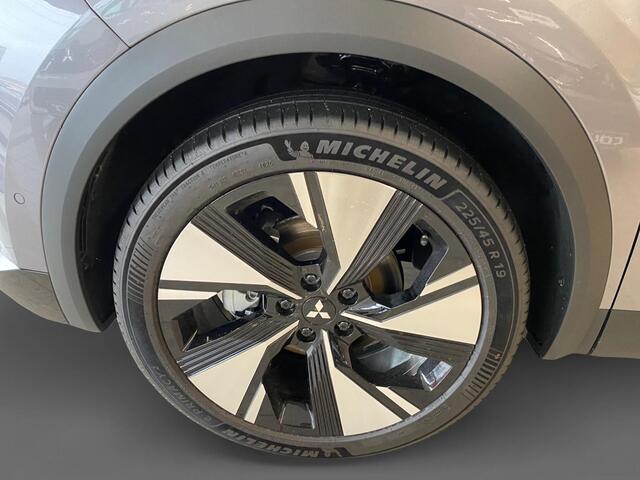 Mitsubishi GRANDIS 1.8 HEV INSTYLE | | ¤3.000 KORTING | MEESTE LUXE UITVOERING | 8 JAAR GARANTIE |