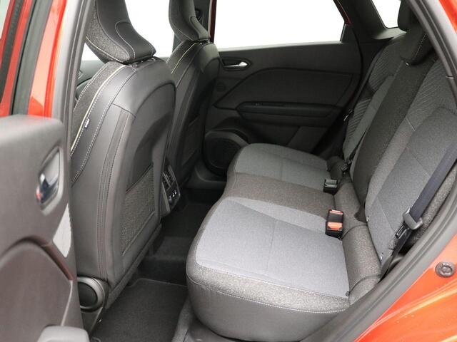 Mitsubishi GRANDIS 1.8 HEV First Edition / Adaptieve Cruise Control / Airco Climate Control / LMV / Stoel en Stuurwiel verwarming voor / Elektrische Achterklep / 8 Jaar fabrieksgarantie / Navigatie / Apple CarPlay & Android Auto /