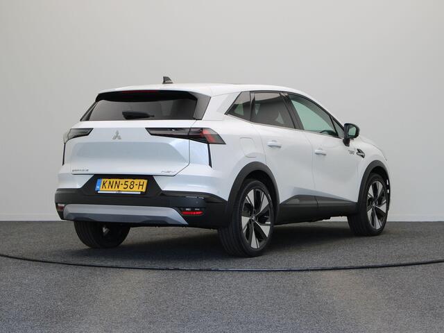 Mitsubishi GRANDIS 1.8 HEV Instyle | Panoramadak | Stoel, Stuur en voorruitverwarming | Lederen bekleding | Elektrische achterklep | Ronomzicht camera | Elektrisch verstelbarre best. stoel |