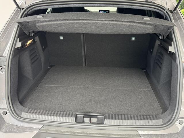 Mitsubishi GRANDIS 1.8 HEV Intense+ NIEUW UIT VOORRAAD LEVERBAAR | Verwarmbare voorstoelen | Parkeersensoren voor- en achter | Sfeerverlichting | Regensensor | Adaptieve Cruise Control | Verwarmbaar Stuurwiel | Apple CarPlay & Android Auto | 8 jaar fabrieksgarantie