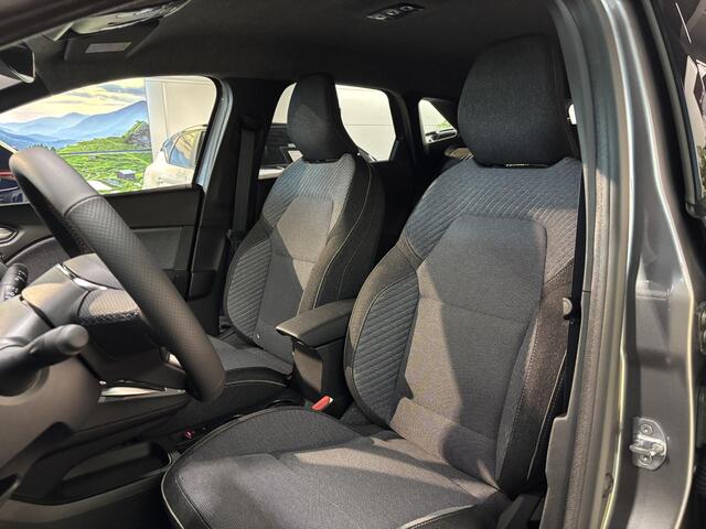 Mitsubishi GRANDIS 1.8 HEV First Edition