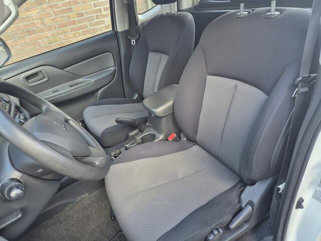 Mitsubishi L200 2.4 DI-D Club Cab 4x4 Invite 90.000km nieuwstaat 1e eigenaar
