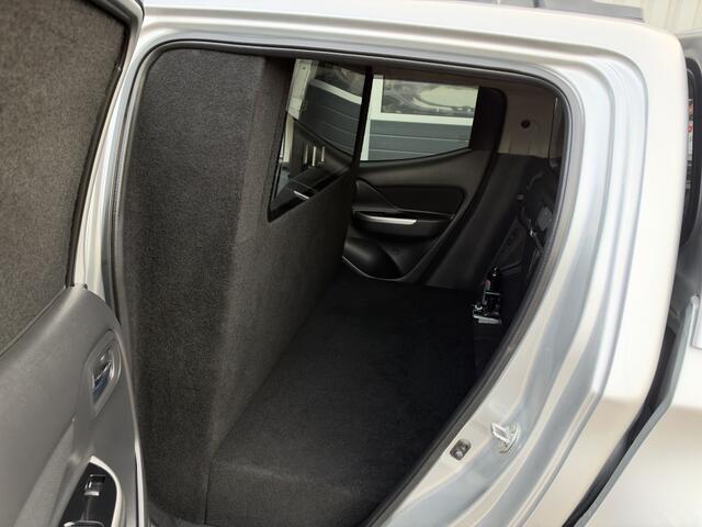 Mitsubishi L200 grijs kenteken – foto 4