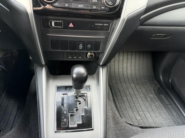 Mitsubishi L200 grijs kenteken – foto 6