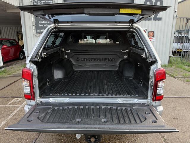 Mitsubishi L200 grijs kenteken – foto 10