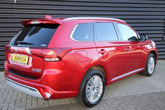 Mitsubishi OUTLANDER 2.4 PHEV Instyle Dealer O.H, Als nieuw