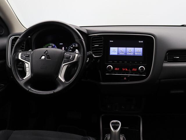 Mitsubishi OUTLANDER 2.4 PHEV Intense | Trekhaak | Achteruitrijcamera | Stoelverwaming | Apple Carplay/Android Auto |