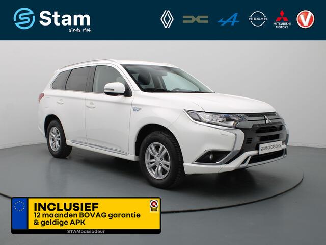 Mitsubishi OUTLANDER 2.4 PHEV Pure Camera | Climate | Cruise | Parkeersens. achter | Trekhaak