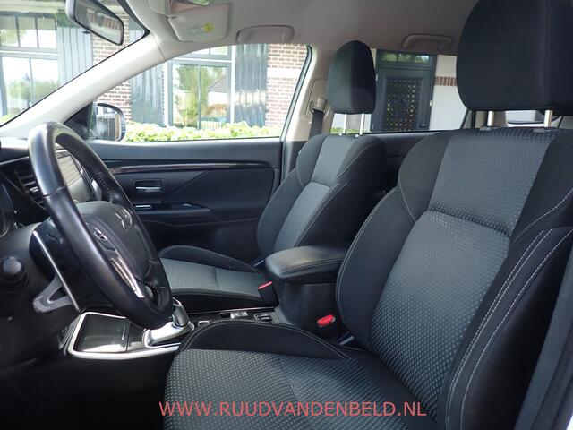 Mitsubishi OUTLANDER 2.4 PHEV Pure CARPLAY / CAMERA / TREKHAAK