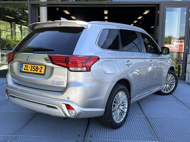 Mitsubishi OUTLANDER 2.4 PHEV Instyle | Panoramadak | 360° Camera | Apple Carplay
