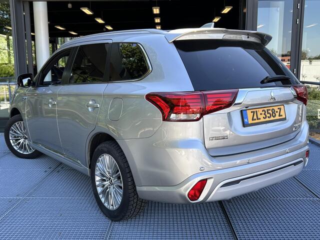 Mitsubishi OUTLANDER 2.4 PHEV Instyle | Panoramadak | 360° Camera | Apple Carplay