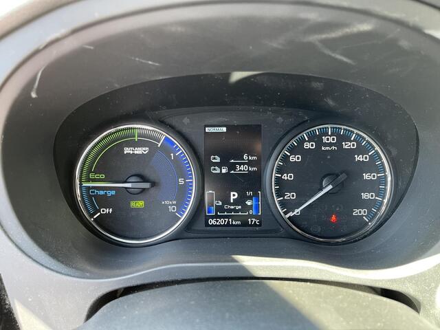 Mitsubishi OUTLANDER 2.4 PHEV Instyle 18"/LED/Leder/Stoel + stuurverwarming/Dodehoek/PDC v+a/360 Camera/Apple Carplay & Android Auto