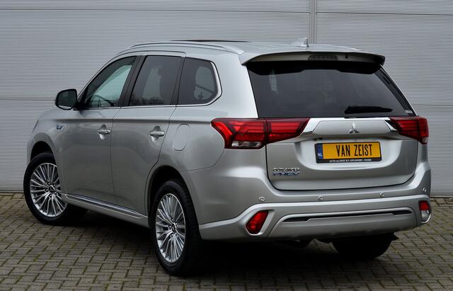 Mitsubishi OUTLANDER 2.4 PHEV Instyle | PLUG IN HYBRID | V2G | FULL OPTIONS | SCHUIFDAK | ADAPTIEF CRUISE | FABRIEKGARANTIE TOT 10-08-2028* | ALL IN RIJKLAARPRIJS