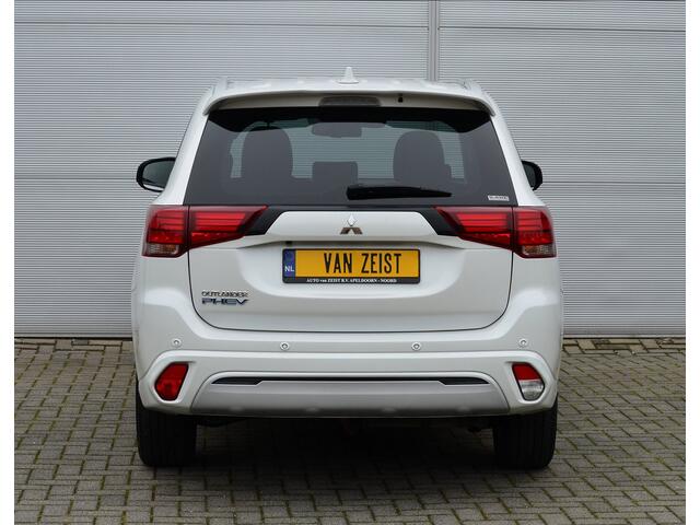 Mitsubishi OUTLANDER 2.4 PHEV Intense+ | PLUG IN HYBRID | V2G | ADAPTIEF CRUISE | FABRIEKGARANTIE TOT 20-10-2029* | ALL IN RIJKLAARPRIJS