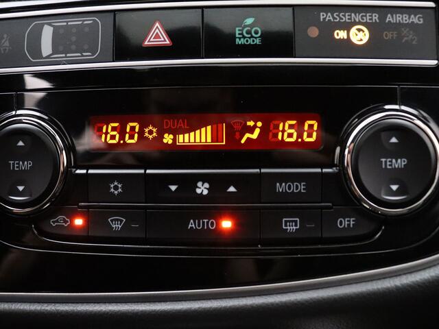 Mitsubishi OUTLANDER 2.4 PHEV S-Edition 360° Camera | Adapt. Cruise | Parkeersens. v+a | Stoel-/stuur-/voorruitverw. | Panoramadak