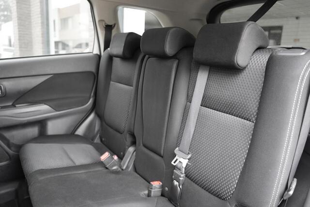 Mitsubishi OUTLANDER 2.0 | CAMERA | DAB | STOELVERW.