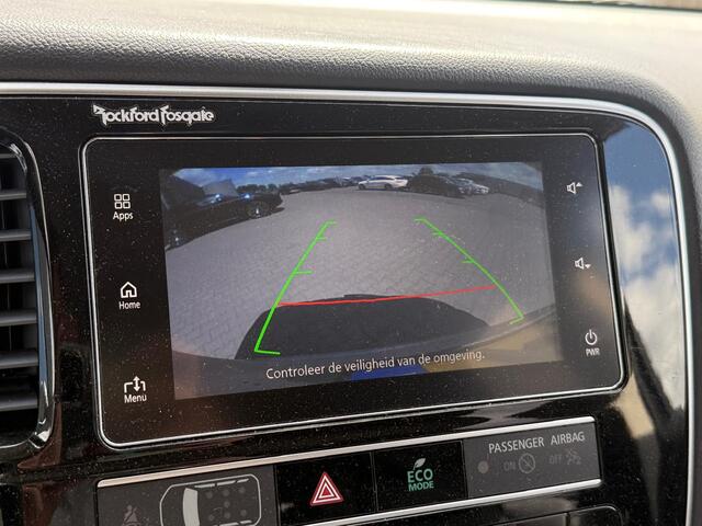 Mitsubishi OUTLANDER 2.4 Intense Plug in Hybrid 225pk PHEV | Trekhaak Afneembaar | Carplay | Parkeersensoren | Stoelverwarming | Camera | Cruise Control | Climate Control | DAB |
