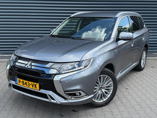 Mitsubishi OUTLANDER 2.4 Intense Plug in Hybrid 225pk PHEV | Trekhaak Afneembaar | Carplay | Parkeersensoren | Stoelverwarming | Camera | Cruise Control | Climate Control | DAB |