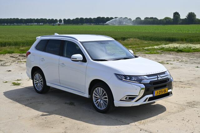 Mitsubishi OUTLANDER 2.4 PHEV Intense