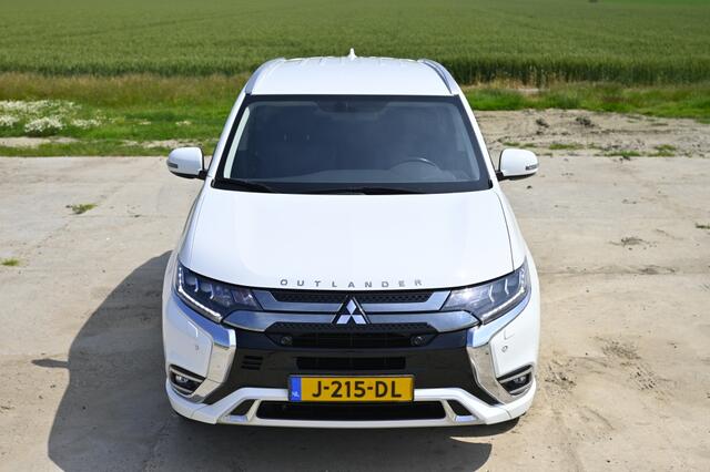 Mitsubishi OUTLANDER 2.4 PHEV Intense
