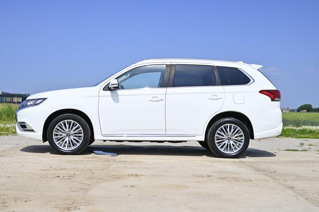 Mitsubishi OUTLANDER 2.4 PHEV Intense