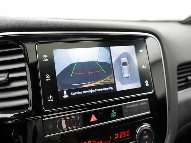 Mitsubishi OUTLANDER 2.4 Intense+ Plug in Hybrid 225pk Dealer O.H. PHEV | Panodak | Lederen Sportstoelen Verwarmd | Trekhaak Afneembaar | Adaptive Cruise | 360 Camera | Apple Carplay | Parkeersensoren | LED Koplampen |