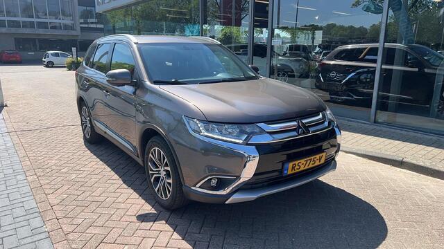 Mitsubishi OUTLANDER 2.0 Connect Pro Automaat | Dodehoekdetectie | Trekhaak afneembaar | Dealeronderhouden