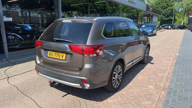 Mitsubishi OUTLANDER 2.0 Connect Pro Automaat | Dodehoekdetectie | Trekhaak afneembaar | Dealeronderhouden