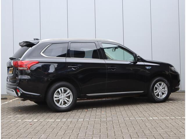 Mitsubishi OUTLANDER 2.4 PHEV Pure | Keyless | Parkeercamera | Org. NL