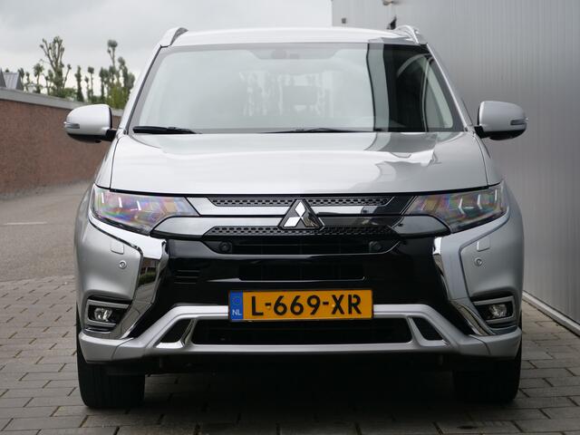Mitsubishi OUTLANDER 2.4 PHEV 240pk Intense Automaat Apple Carplay / Camera / Dodehoek