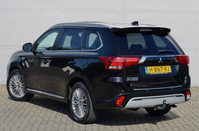 Mitsubishi OUTLANDER PHEV 2.4 INTENSE PLUS 4WD | PLUG IN HYBRID | SCHUIFDAK | ELECTR KLEP | TREKHAAK 1500KG | ALL IN RIJKLAARPRIJS