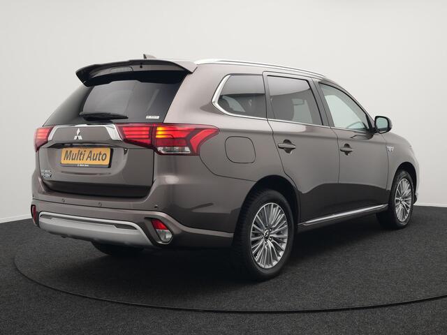 Mitsubishi OUTLANDER 2.4 Intense Plug In Hybrid Dealer O.H PHEV | Alcantara Sportstoelen Verwarmd | Keyless | Navi Full Map | Camera | Apple Carplay | PDC V + A |