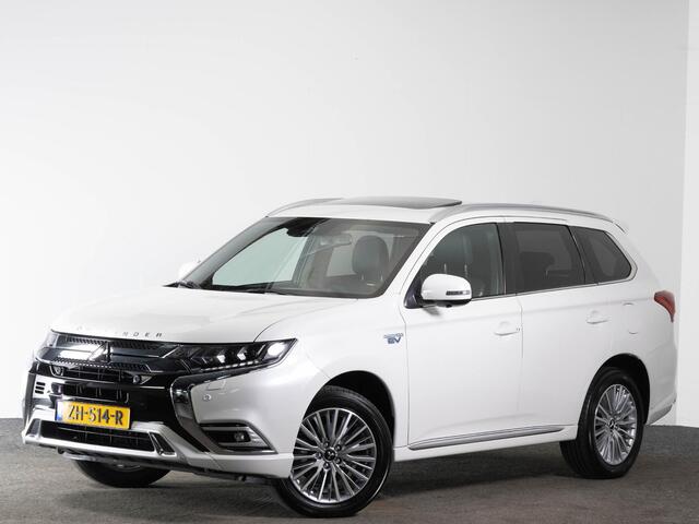 Mitsubishi OUTLANDER Instyle 2.4 PHEV 225pk | Schuifdak | Lederen bekleding | Achteruitrijcamera | Trekhaak | Adaptieve Cruise Control |