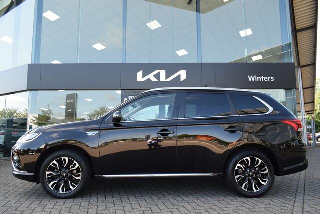 Mitsubishi OUTLANDER 2.0i-16V 4WD PHEV Instyle Autom. | Navigatie | Camera | Leder | Cruise Control | Trekhaak | Xenon