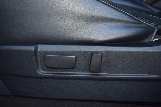 Mitsubishi OUTLANDER 2.0i-16V 4WD PHEV Instyle Autom. | Navigatie | Camera | Leder | Cruise Control | Trekhaak | Xenon