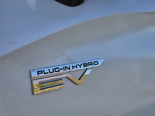 Mitsubishi OUTLANDER 2.4 PHEV First Edition. | Nieuw | Direct uit