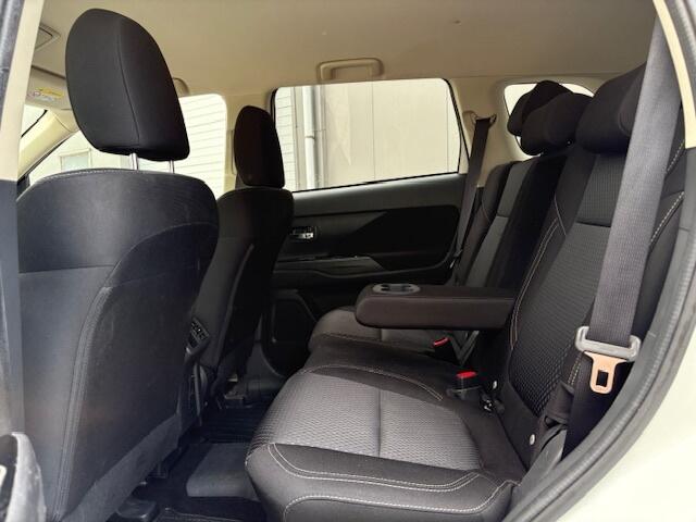 Mitsubishi OUTLANDER 2.4 PHEV - Apple CarPlay - Keyless - nap! - airco - trekhaak -