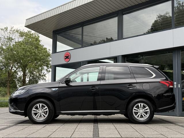 Mitsubishi OUTLANDER 2.4 PHEV Pure | Camera | LED | ECC | PDC |